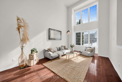 531 Bretby Crescent • Ottawa, ON photo 2