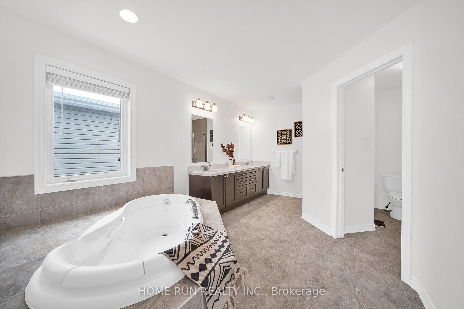 531 Bretby Crescent • Ottawa, ON photo 36