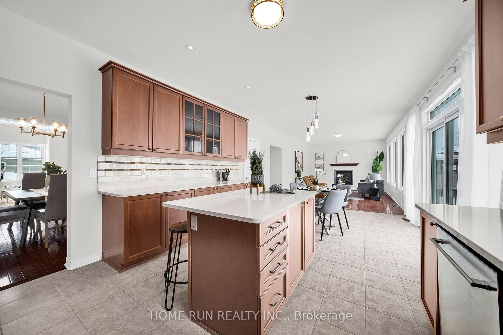 531 Bretby Crescent • Ottawa, ON photo 5
