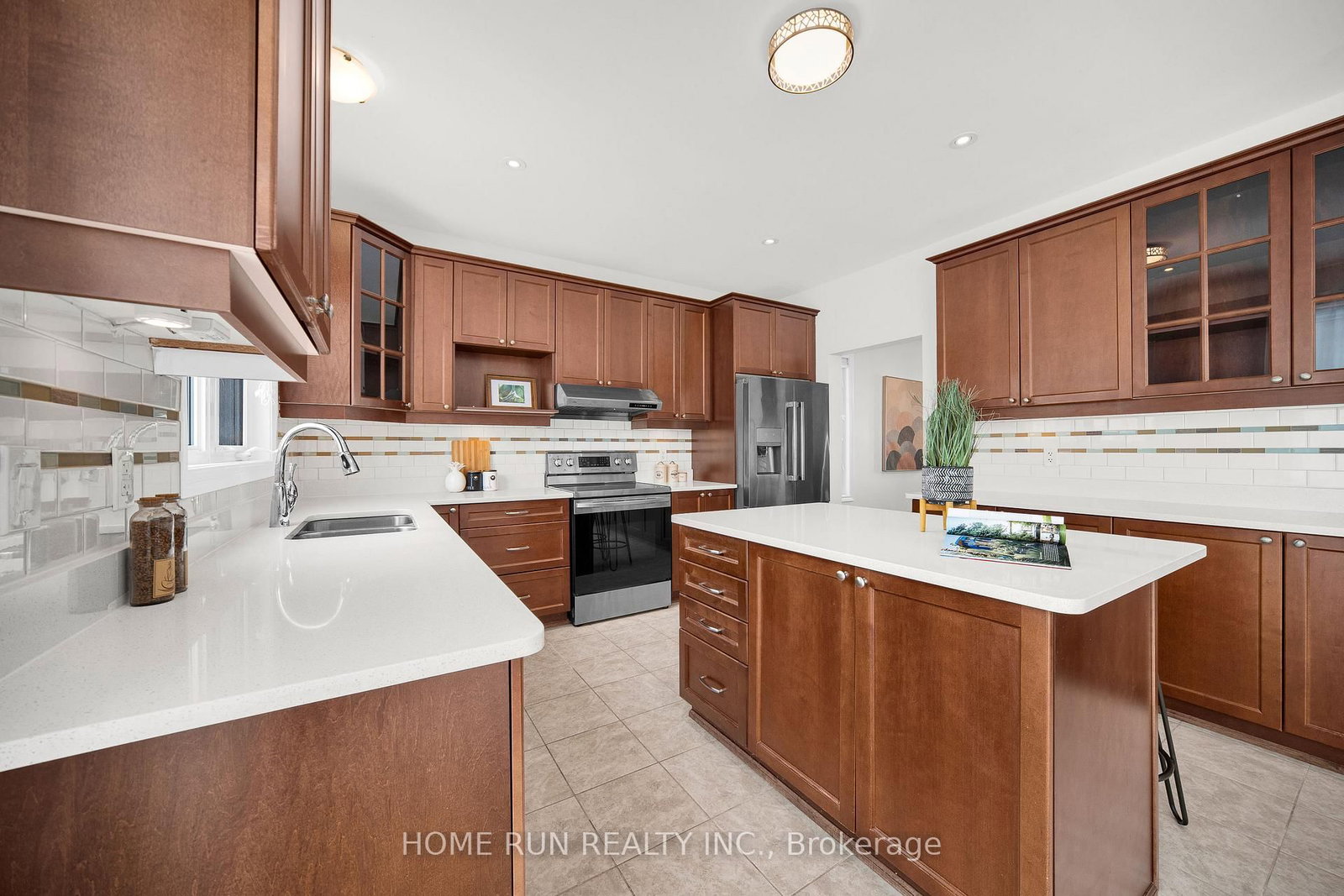 531 Bretby Crescent • Ottawa, ON photo 6