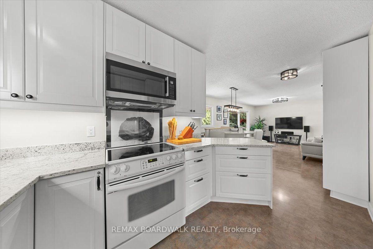15 Selwyn Crescent • Ottawa, ON photo 20
