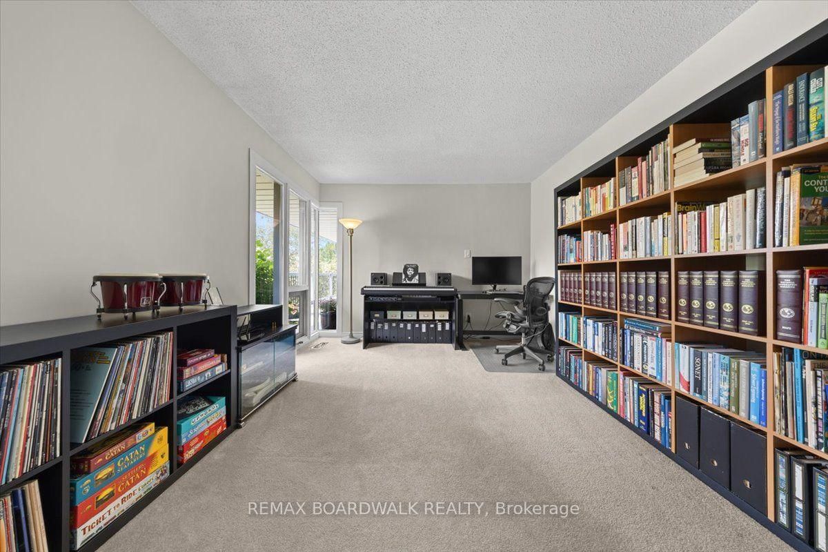 15 Selwyn Crescent • Ottawa, ON photo 36