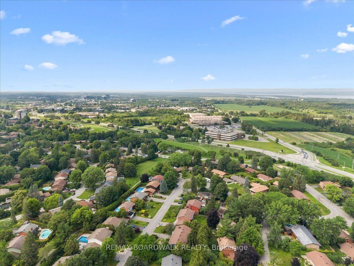 15 Selwyn Crescent • Ottawa, ON photo 48