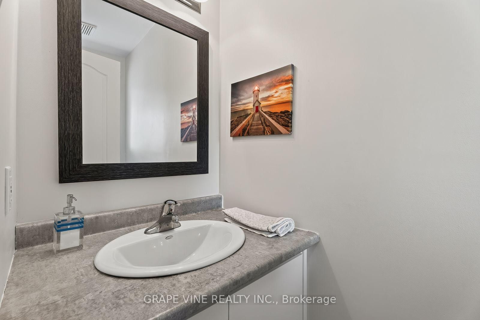 741 Maley Street • North Grenville, ON photo 12