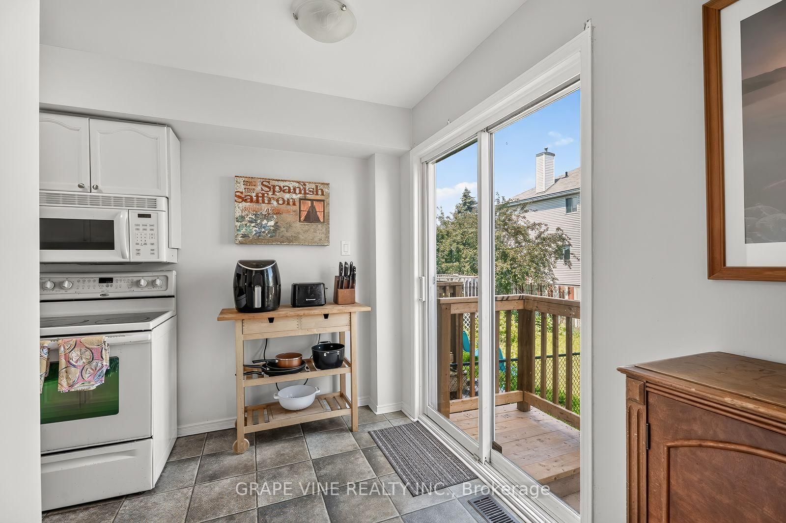 741 Maley Street • North Grenville, ON photo 23