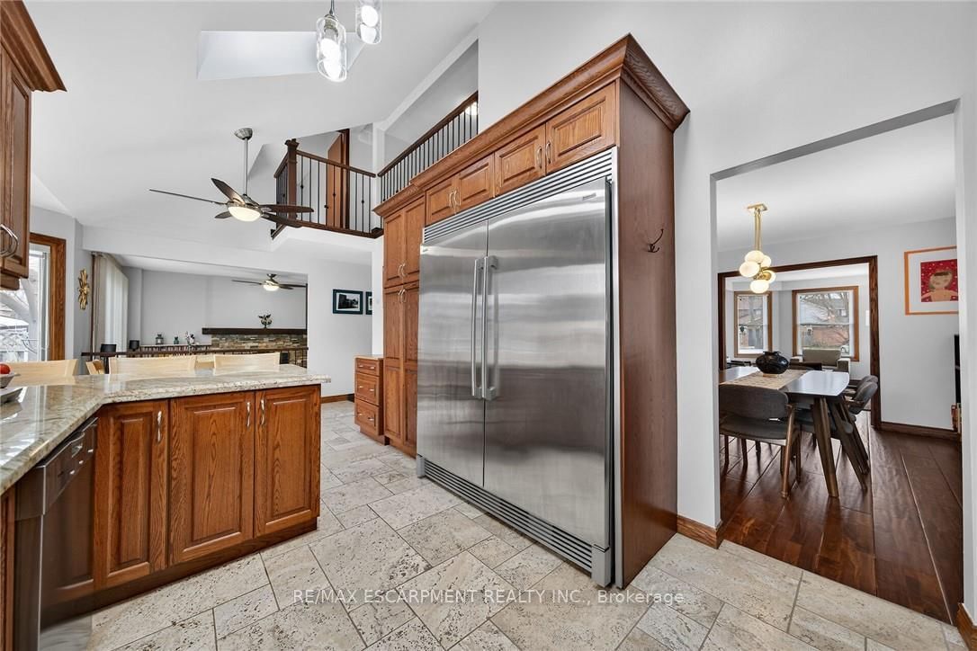 6 Regal Drive • Hamilton, ON photo 10