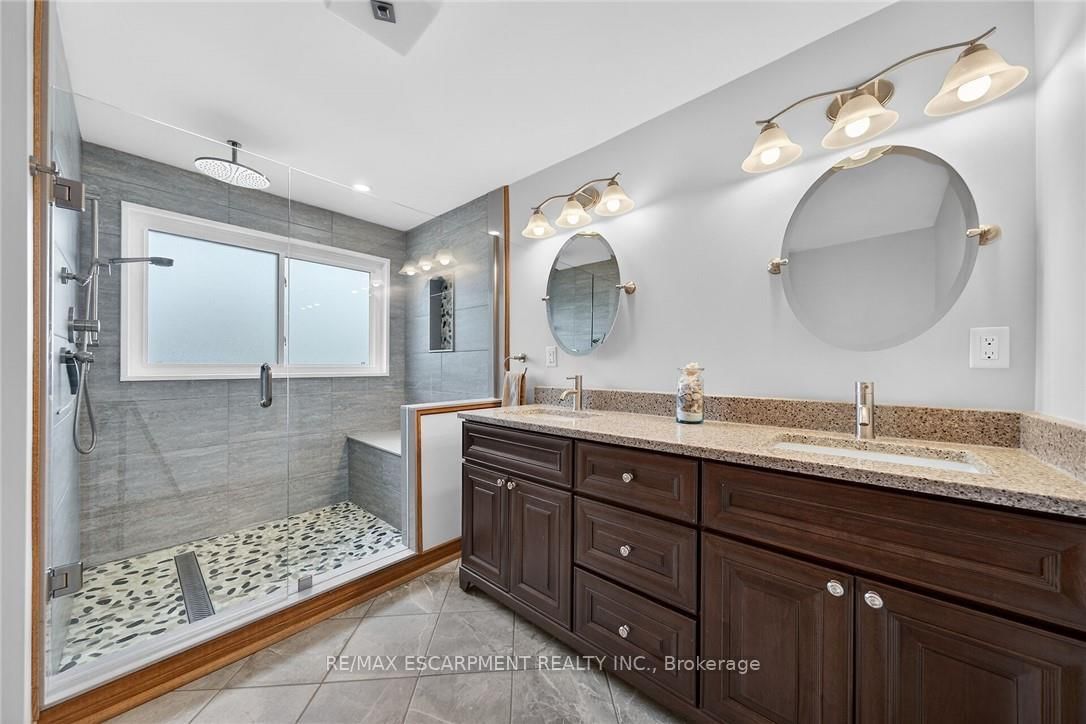 6 Regal Drive • Hamilton, ON photo 28