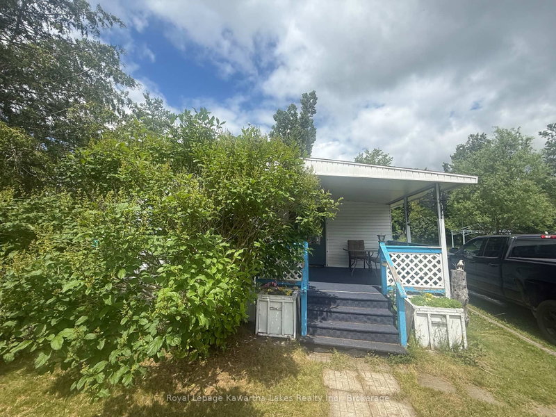 1802 County Rd 121 Road