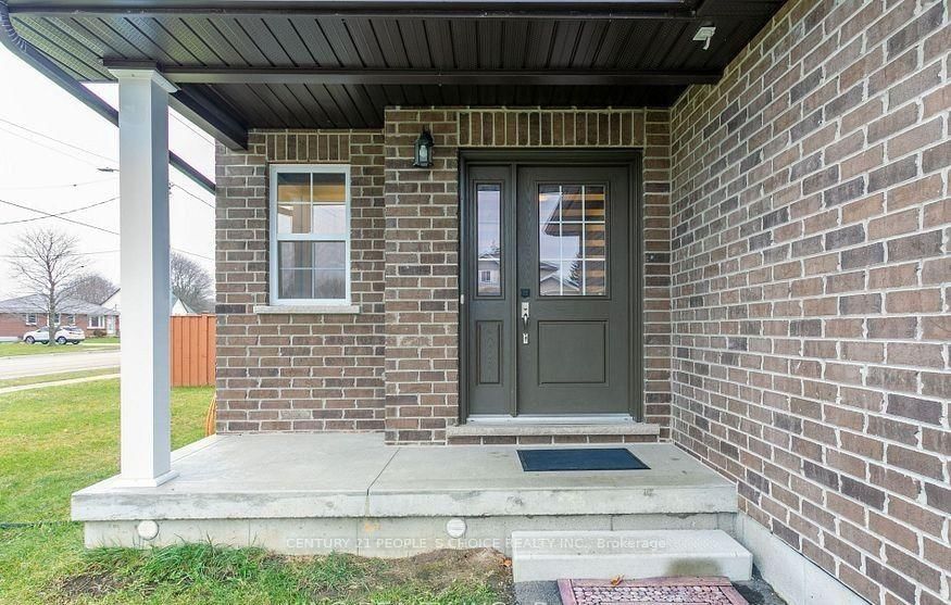 1 Minler Street • Ingersoll, ON photo 5