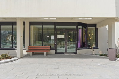 Unit 202 — 1500 RIVERSIDE Drive E — photo 4