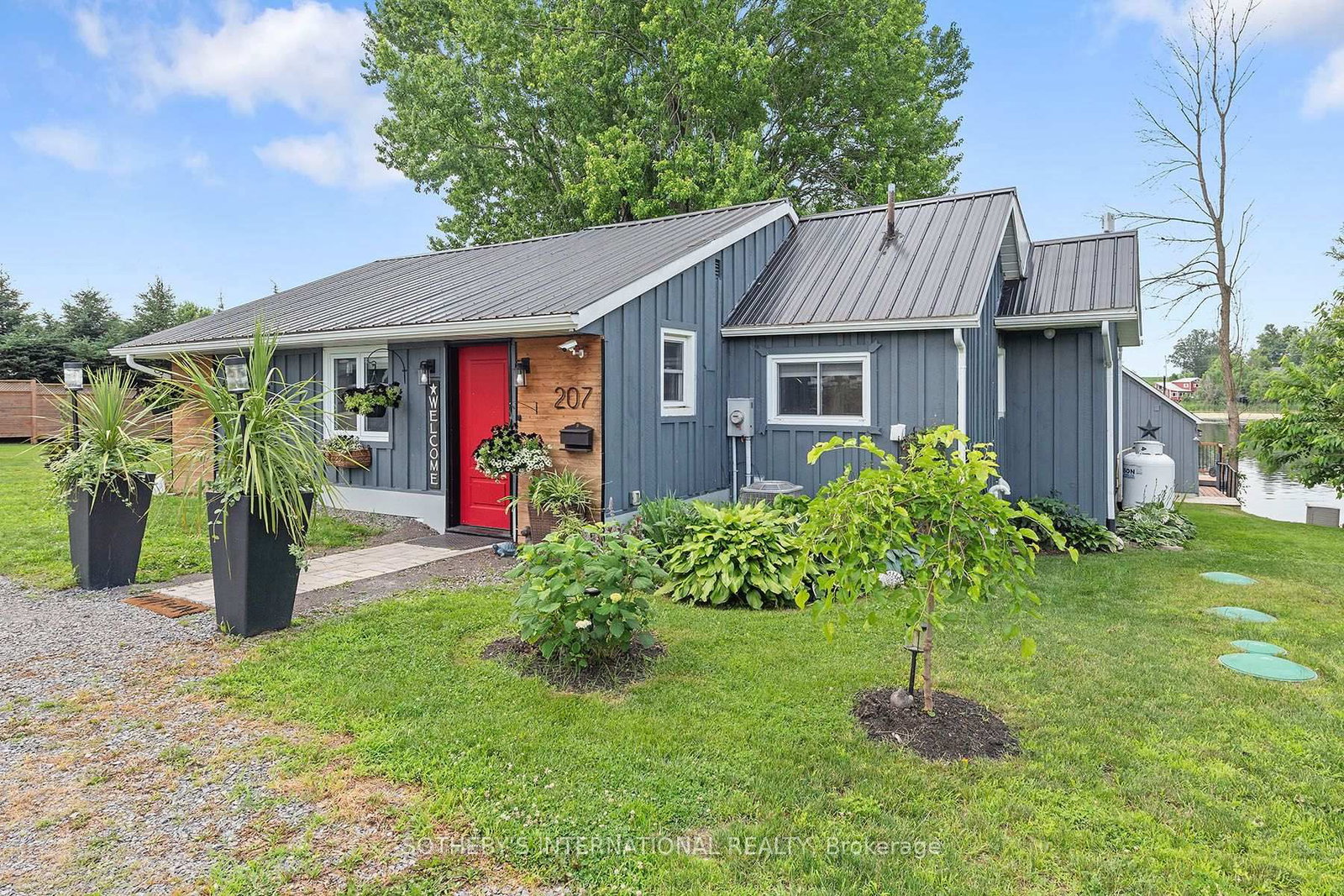 207 Rainbow Valley, Smiths Falls, Ontario K7A 5B8