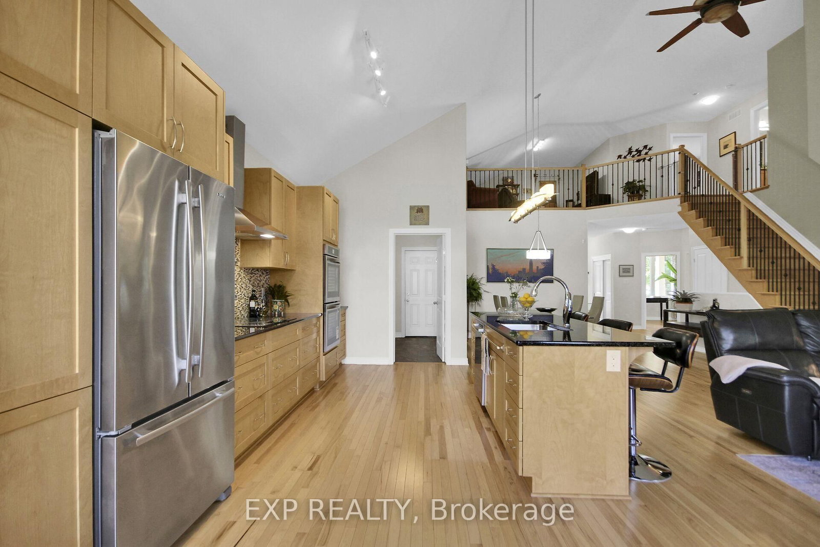 417 Charing Cross Way • Ottawa, ON photo 20
