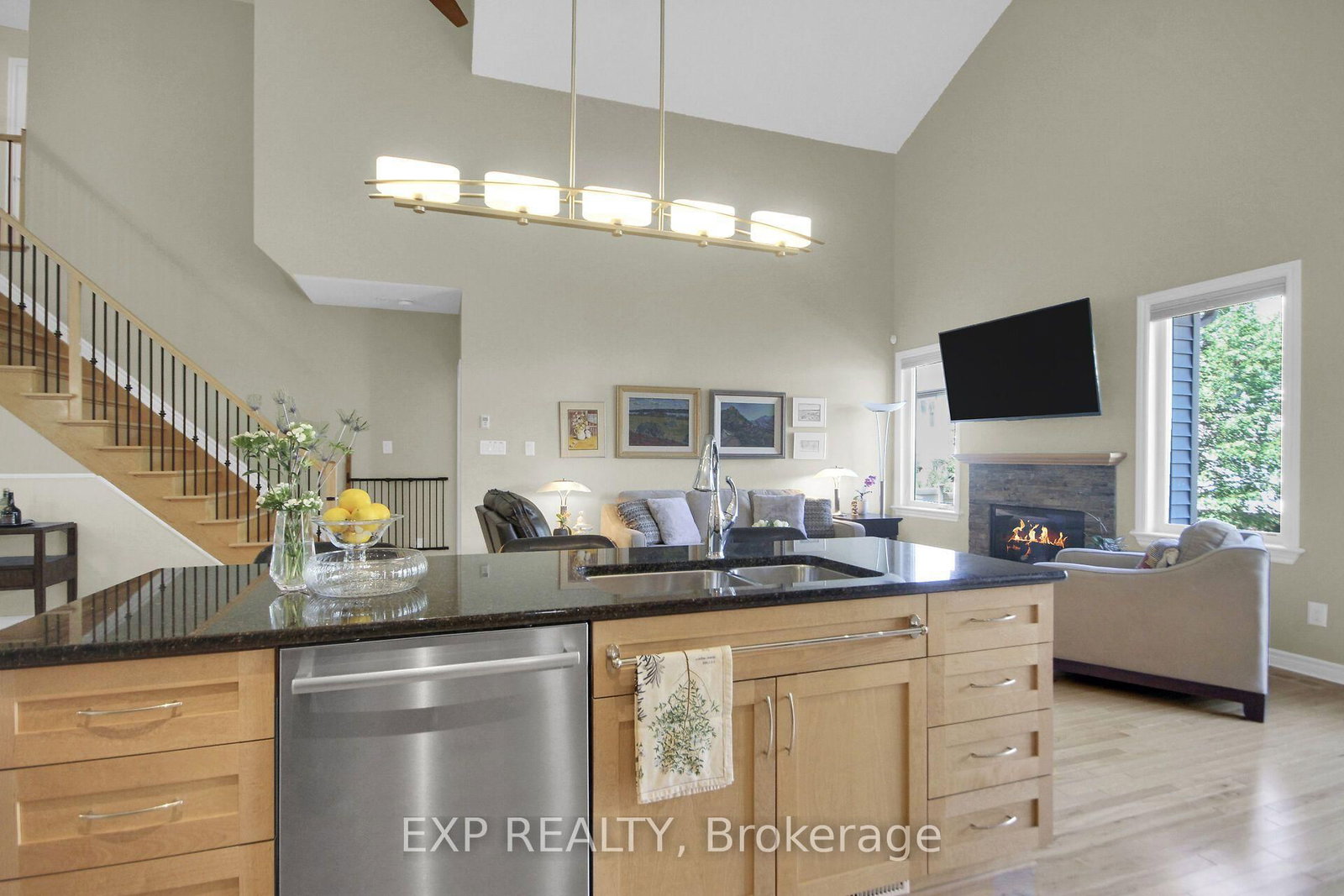 417 Charing Cross Way • Ottawa, ON photo 23
