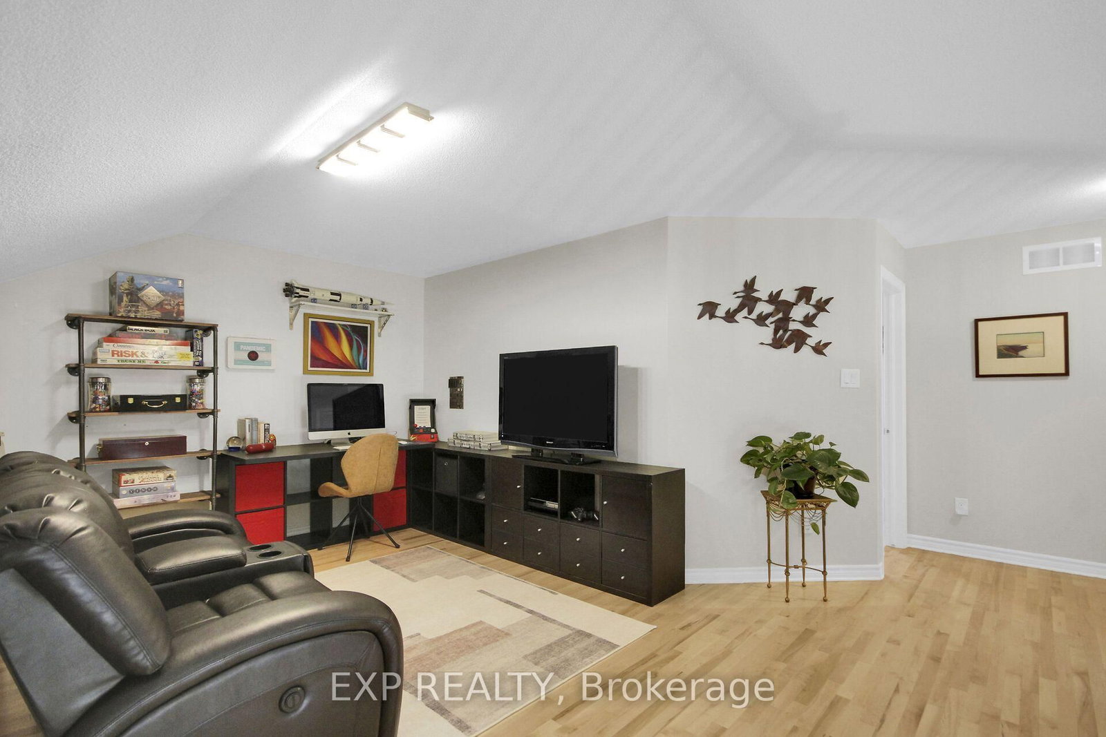 417 Charing Cross Way • Ottawa, ON photo 32