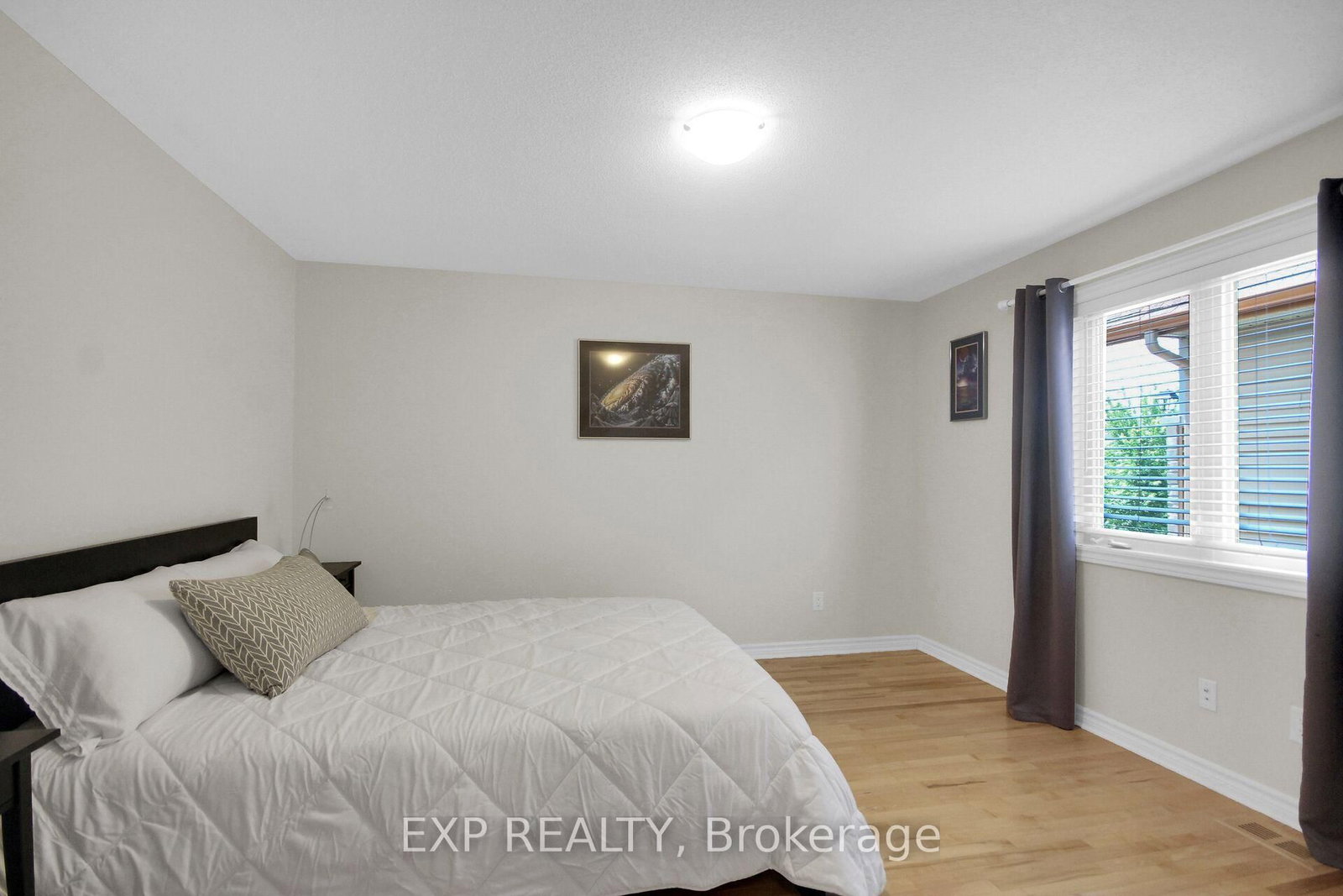 417 Charing Cross Way • Ottawa, ON photo 34