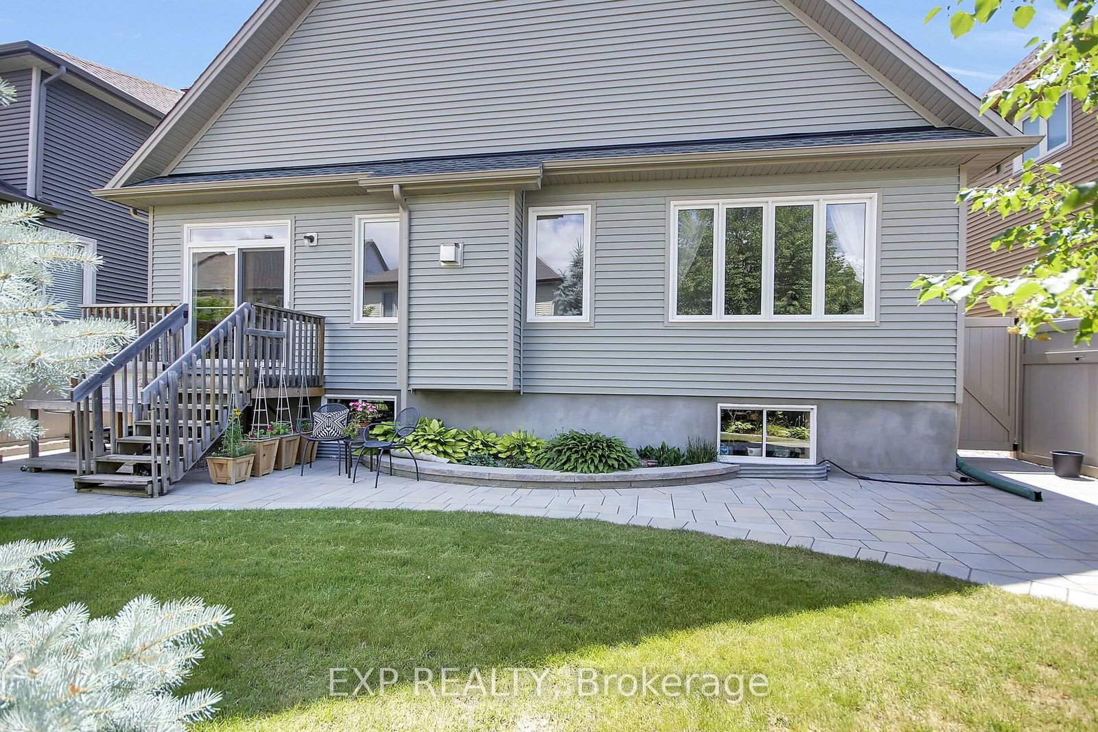 417 Charing Cross Way • Ottawa, ON photo 48