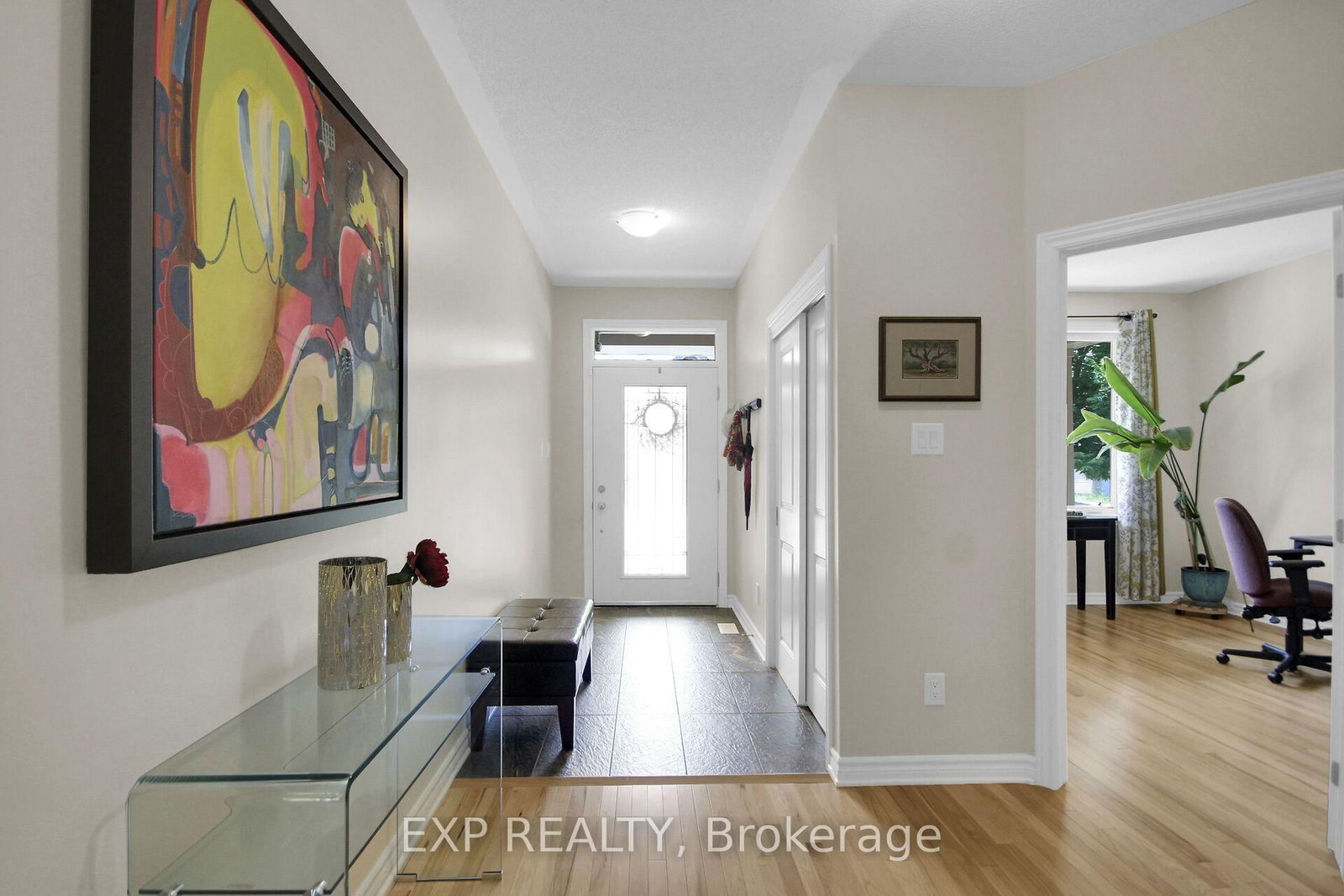 417 Charing Cross Way • Ottawa, ON photo 6