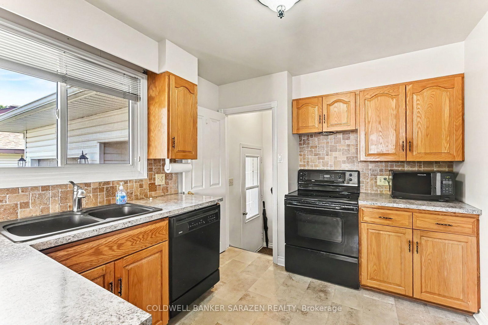 68 TIERNEY Street S • Arnprior, ON photo 12