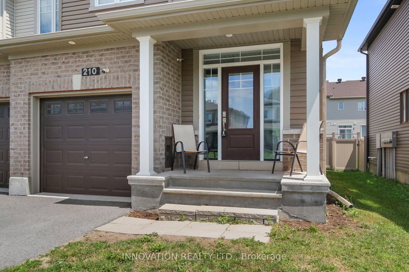 210 Bandelier Way