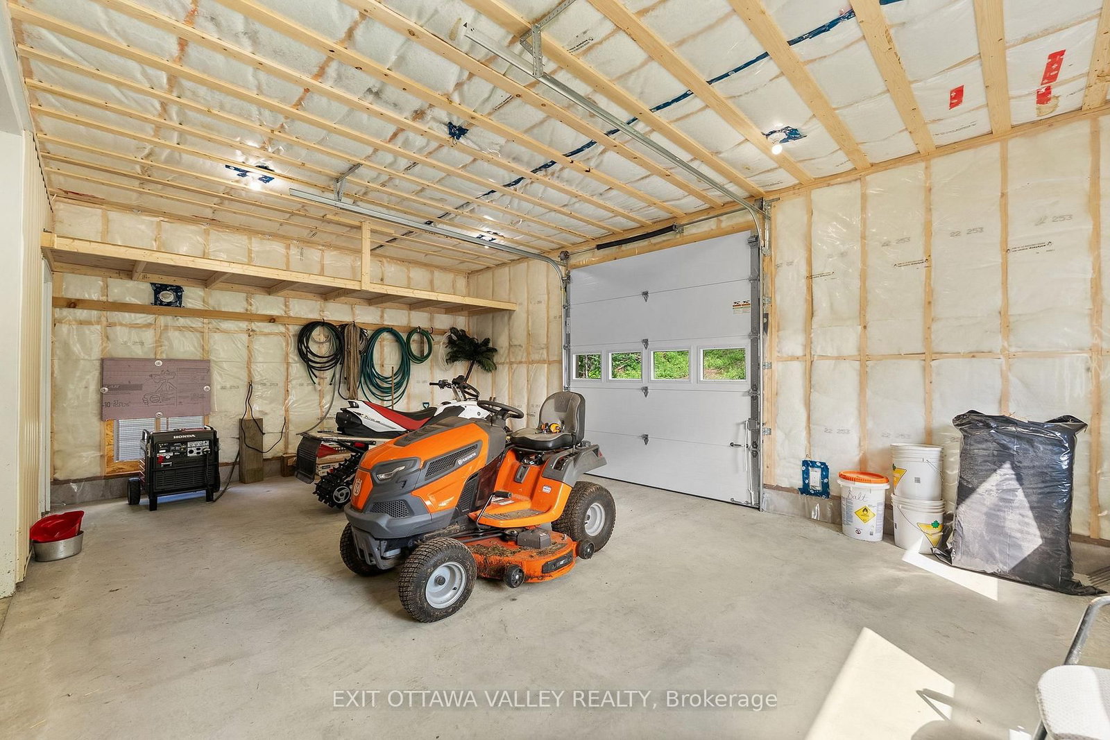 495 Gravel Pit Lane • Coe Hill, ON photo 27