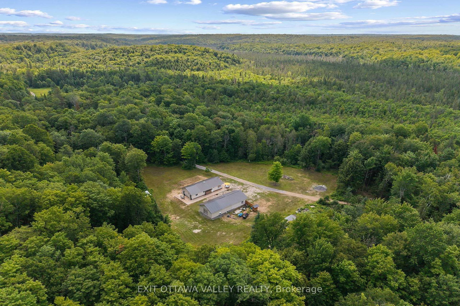 495 Gravel Pit Lane • Coe Hill, ON photo 35