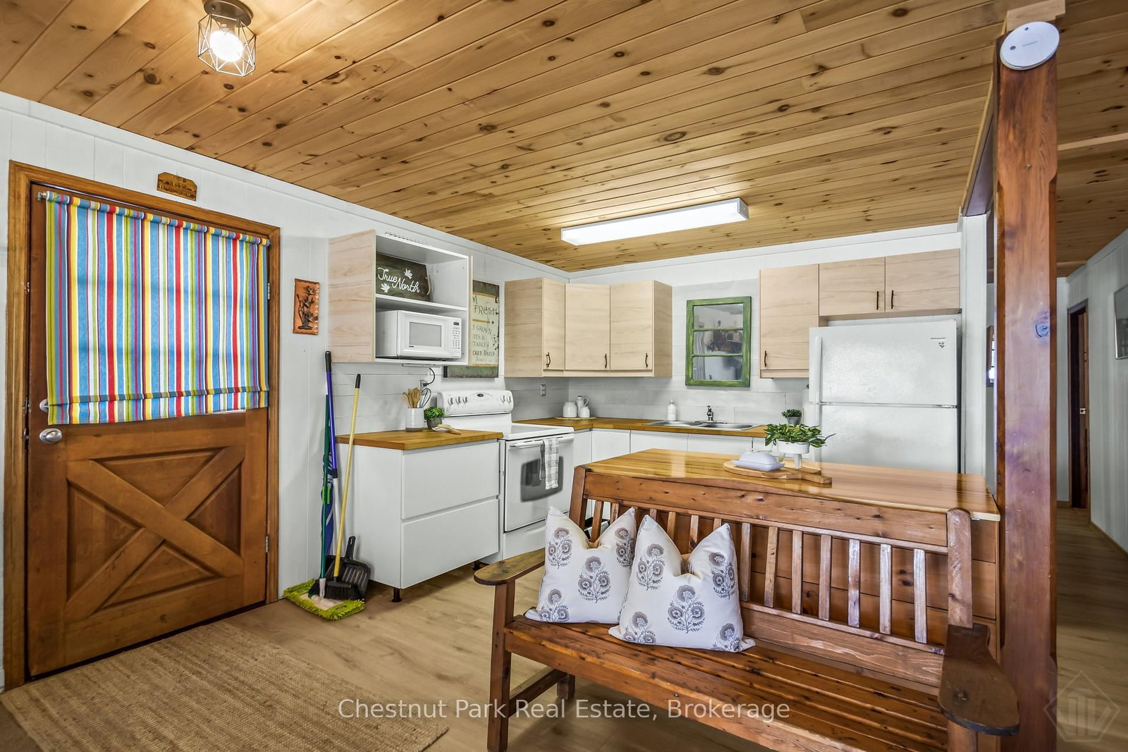 254 W Chapman Drive • Magnetawan, ON photo 24
