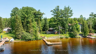 254 W Chapman Drive • Magnetawan, ON photo 3