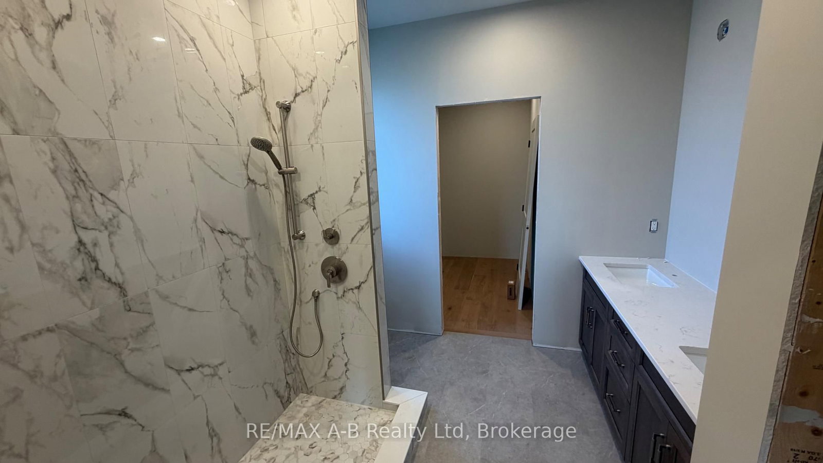 8 Orchard Drive • Stratford, ON photo 11