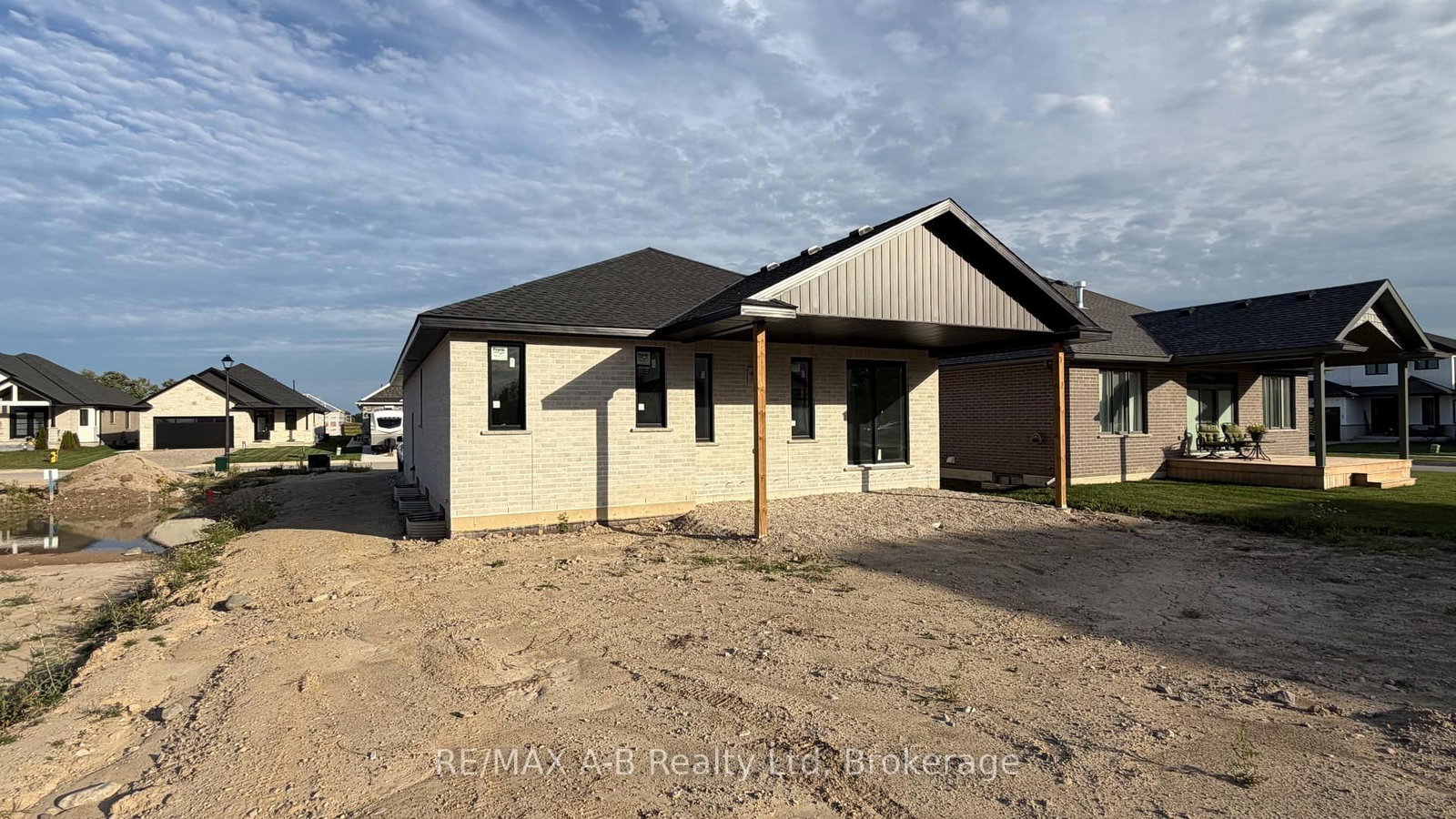 8 Orchard Drive • Stratford, ON photo 30