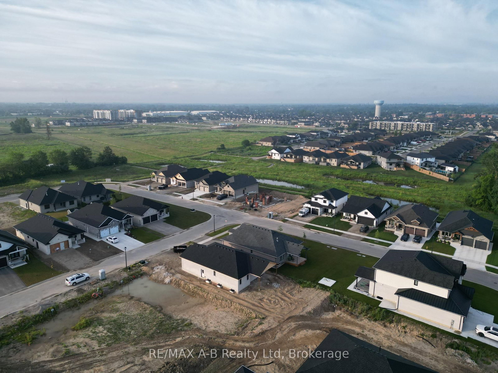 8 Orchard Drive • Stratford, ON photo 32