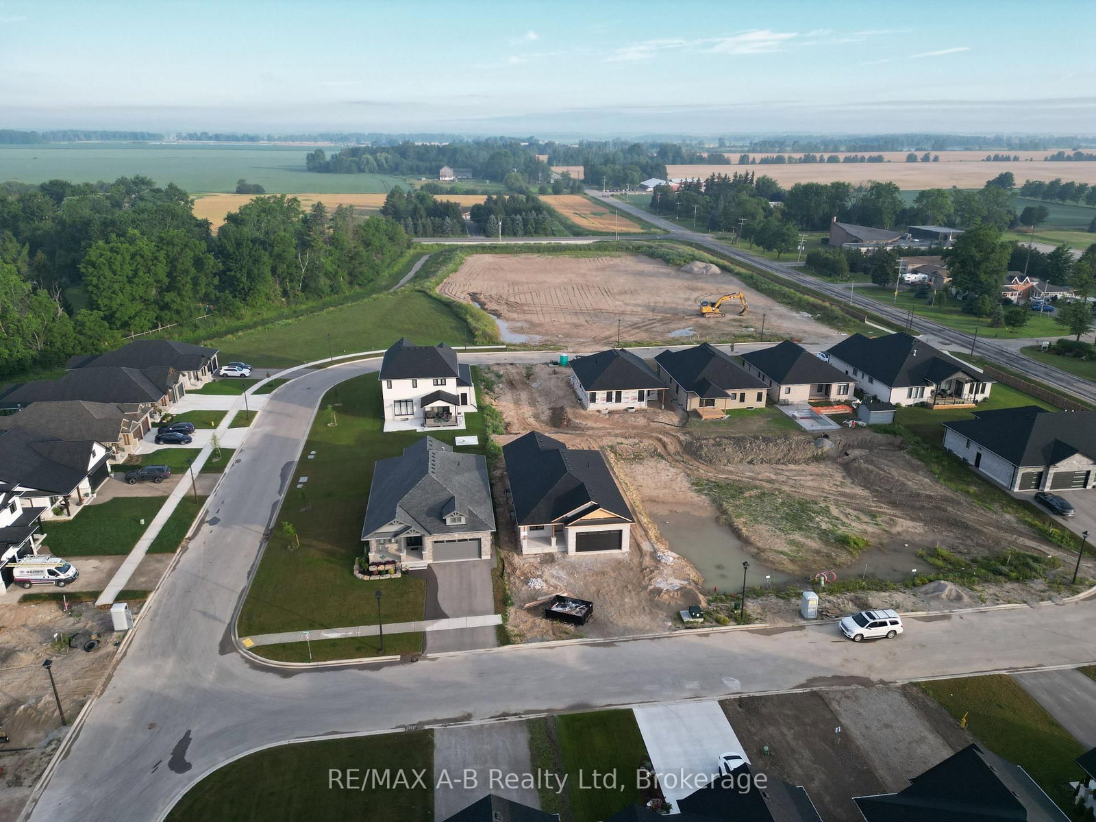 8 Orchard Drive • Stratford, ON photo 34