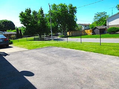 37 Allan Drive — photo 5