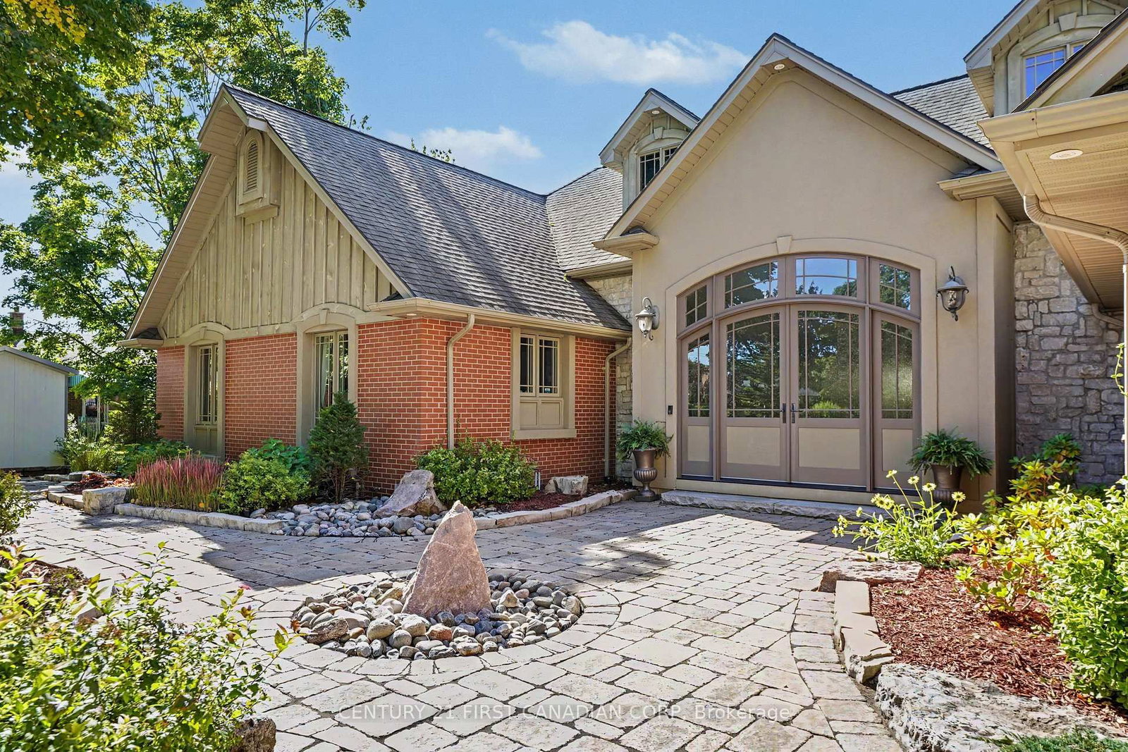 20 Stubbs Court • Tillsonburg, ON photo 12