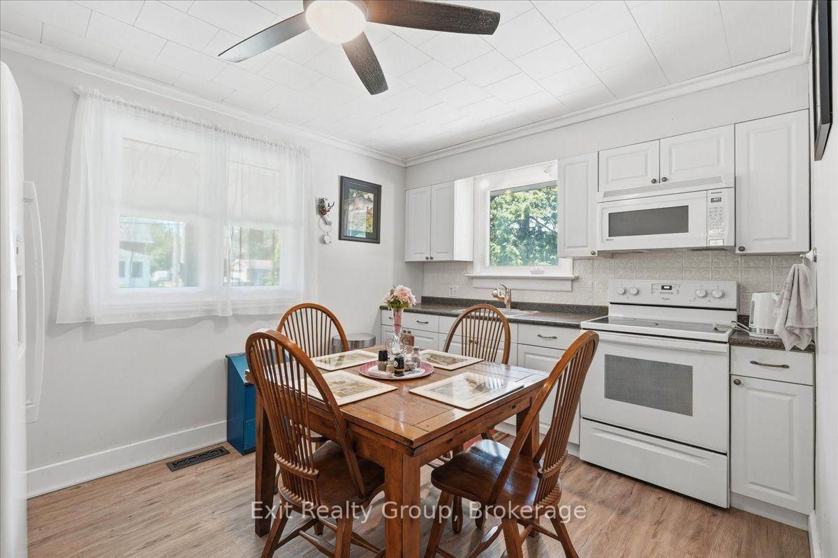 119 Prince Edward Street • Brighton, ON photo 6
