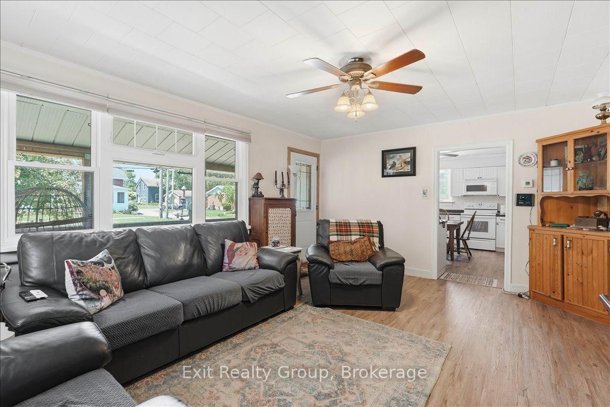 119 Prince Edward Street • Brighton, ON photo 9