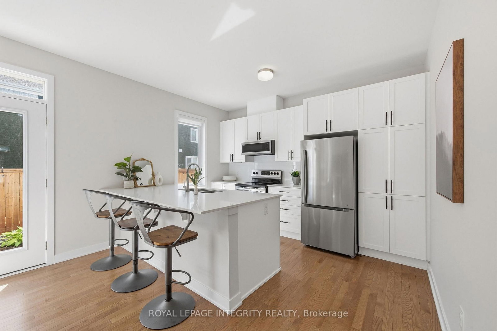 2005 Postilion Street • Richmond, ON photo 3
