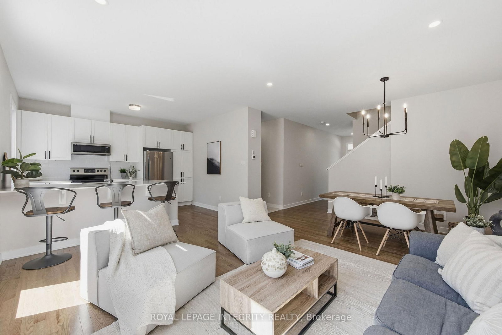 2005 Postilion Street • Richmond, ON photo 6