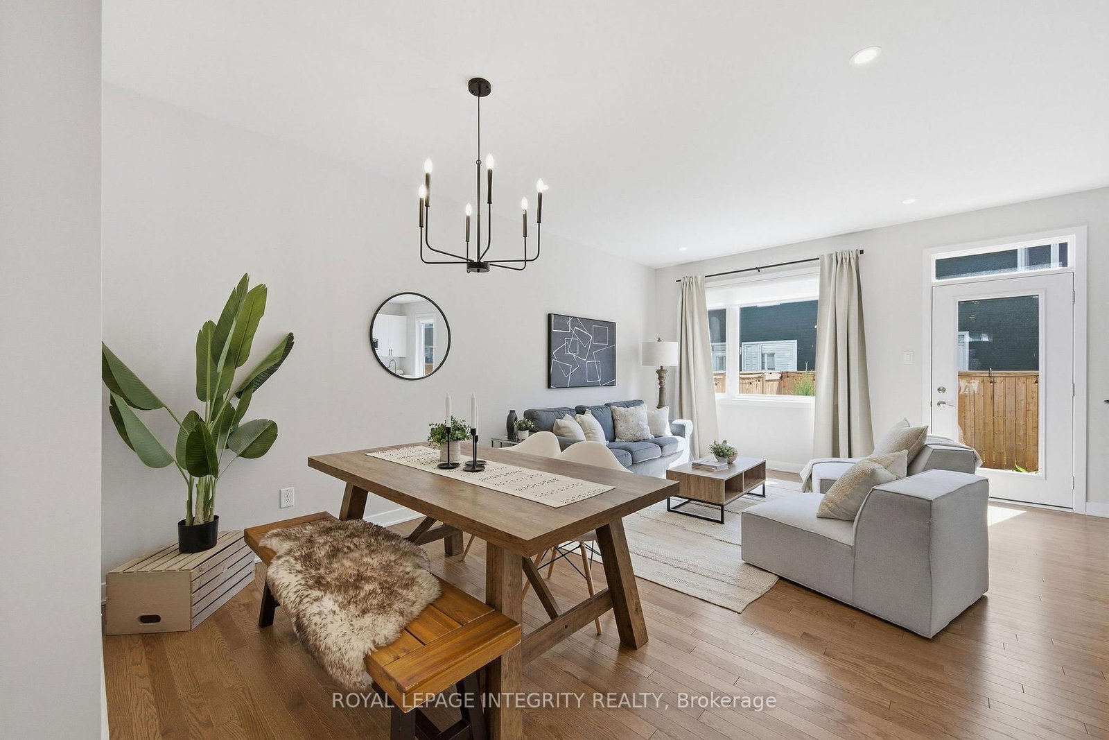 2005 Postilion Street • Richmond, ON photo 9