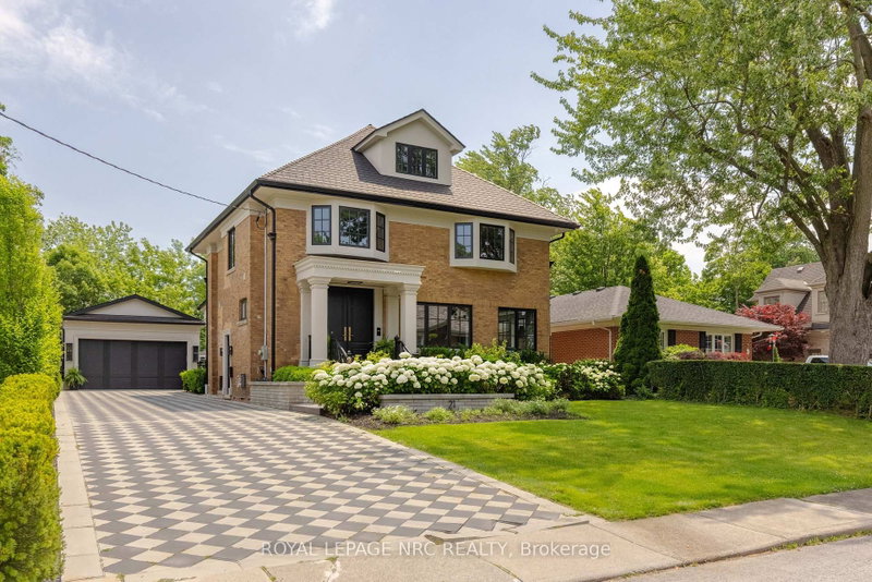 21 Hillcrest Avenue
