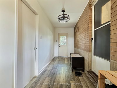 23 York Crescent — photo 5
