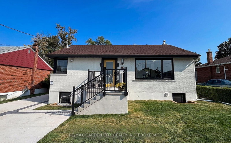 home for lease on MAIN-670 Upper Wellington Street