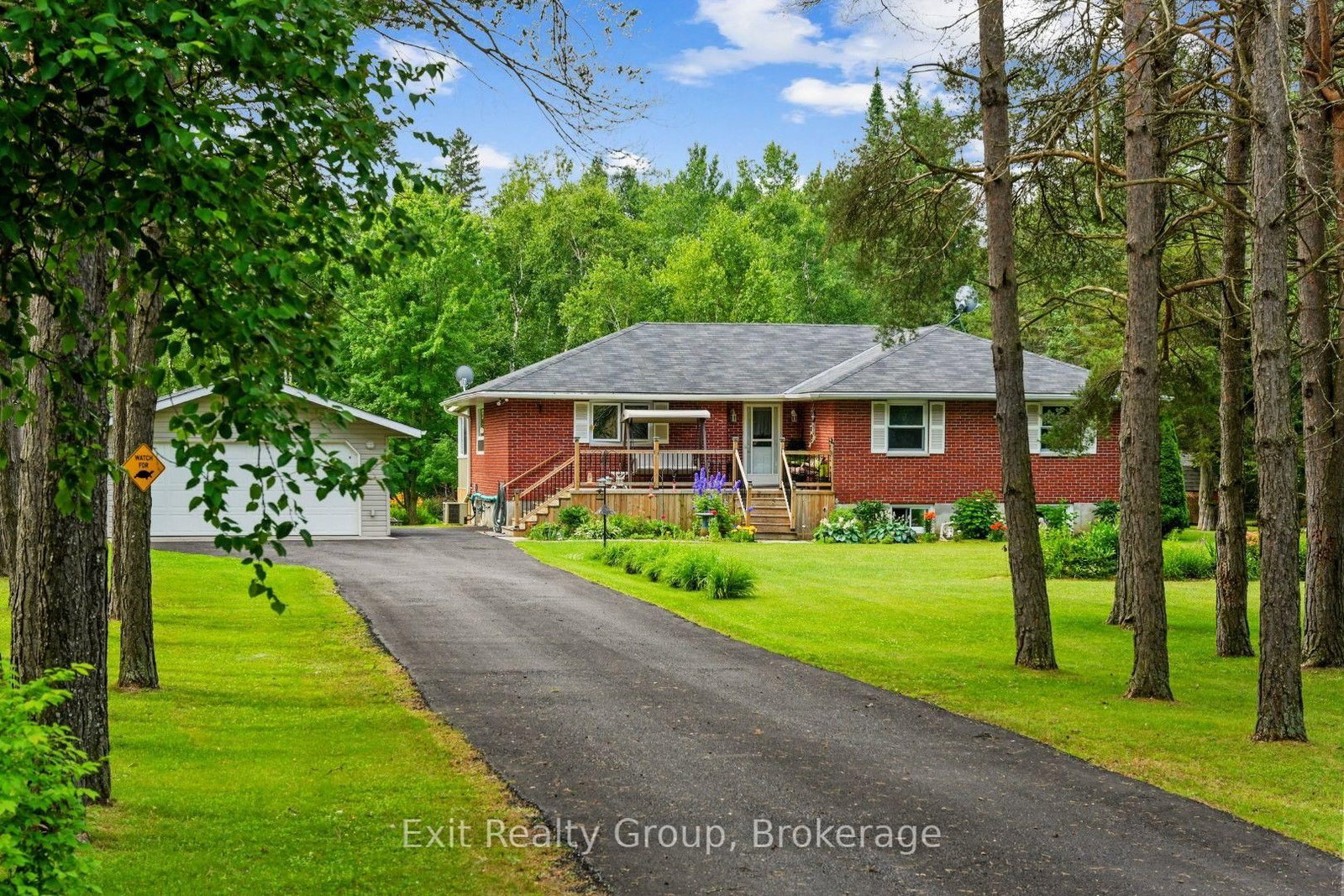 31 Birchwood Court • Trent Hills, ON photo 3
