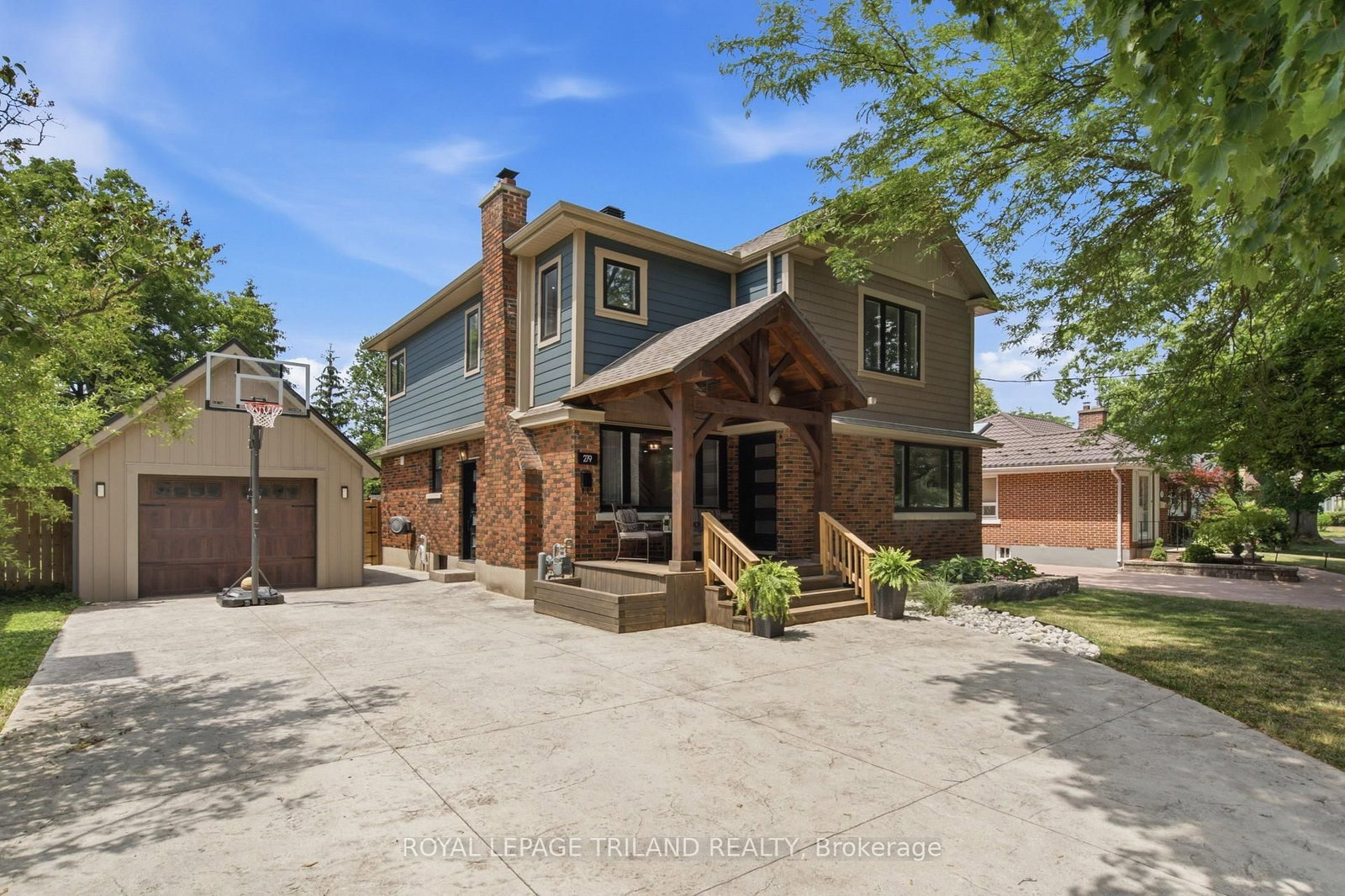 Detached House sold at 279 Stephen Street, London South, Ontario, N6K 2M9 - South B - MLS: X13547734
