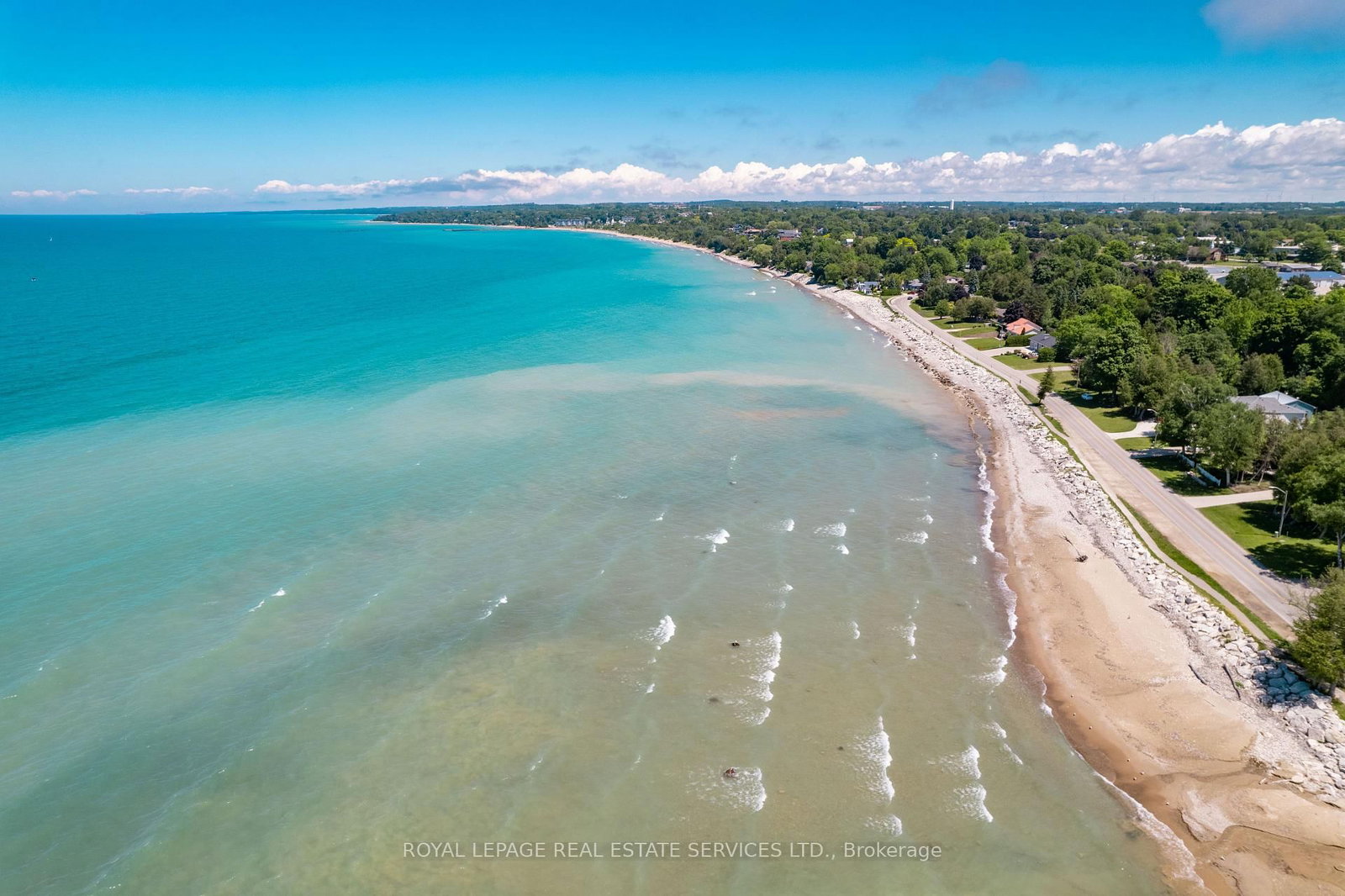 39 Goderich Street • Kincardine, ON photo 5