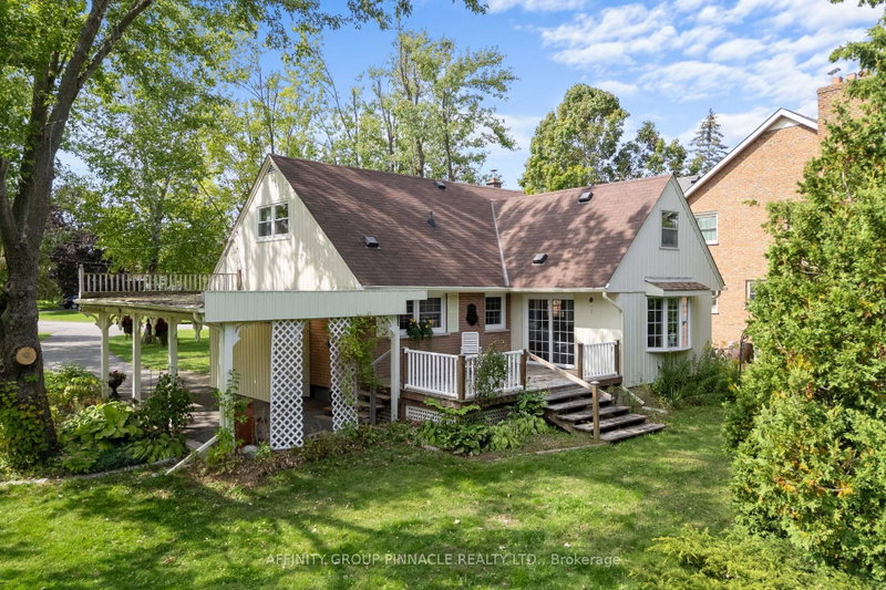 17 Richard Avenue