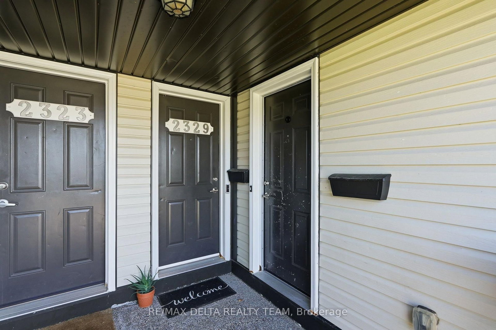 2333 Esprit Drive • #121 • Ottawa, ON photo 2