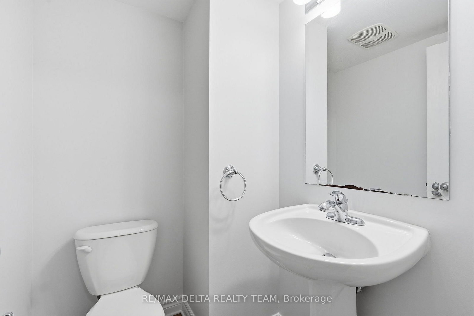 2333 Esprit Drive • #121 • Ottawa, ON photo 4