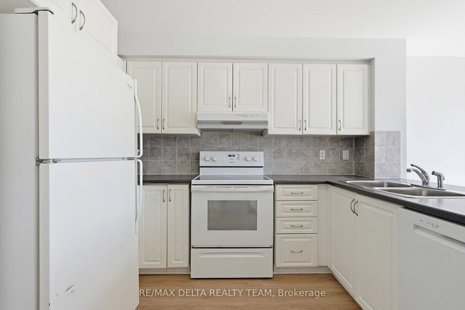 2333 Esprit Drive • #121 • Ottawa, ON photo 7