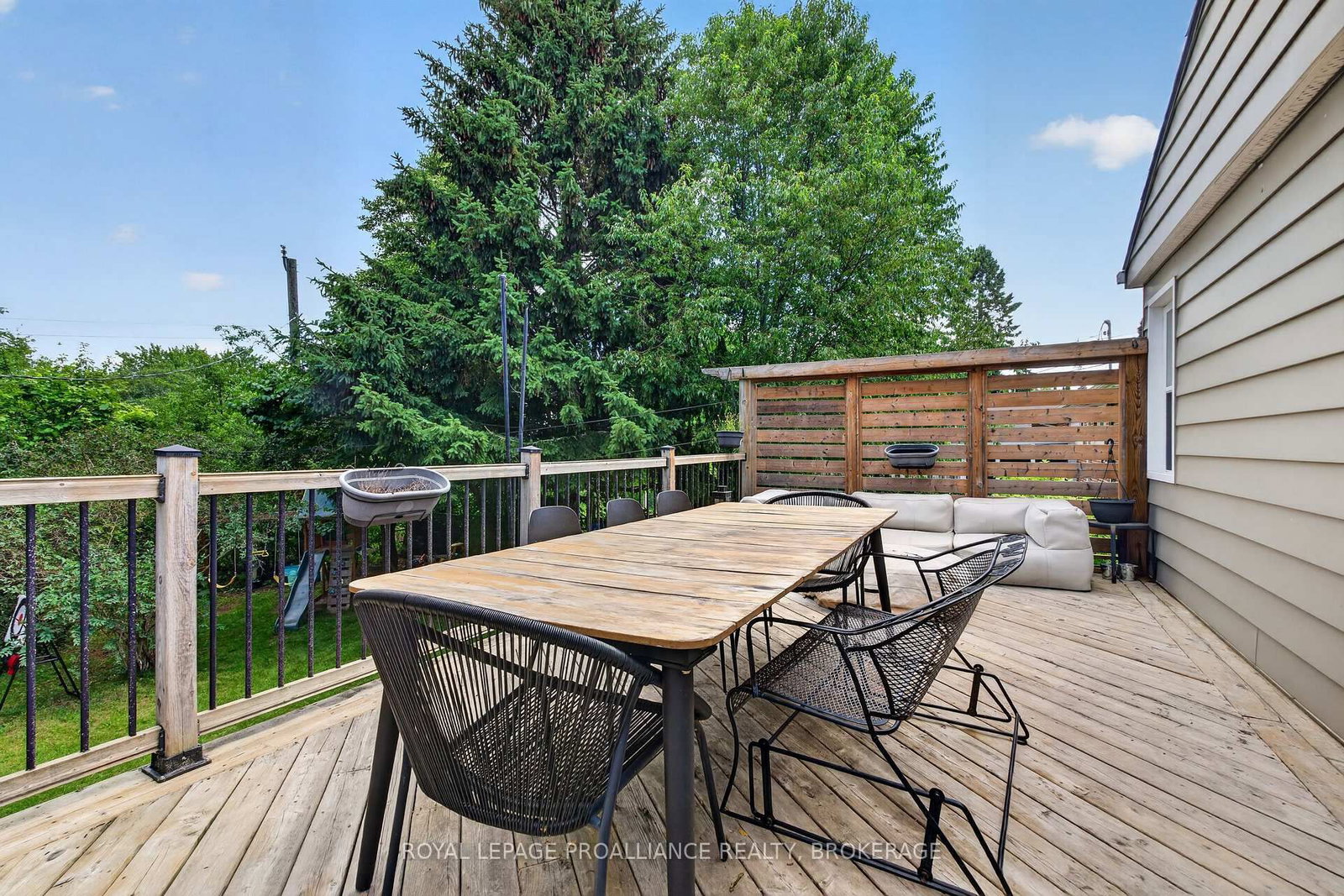 27 Elizabeth Avenue • Kingston, ON photo 33