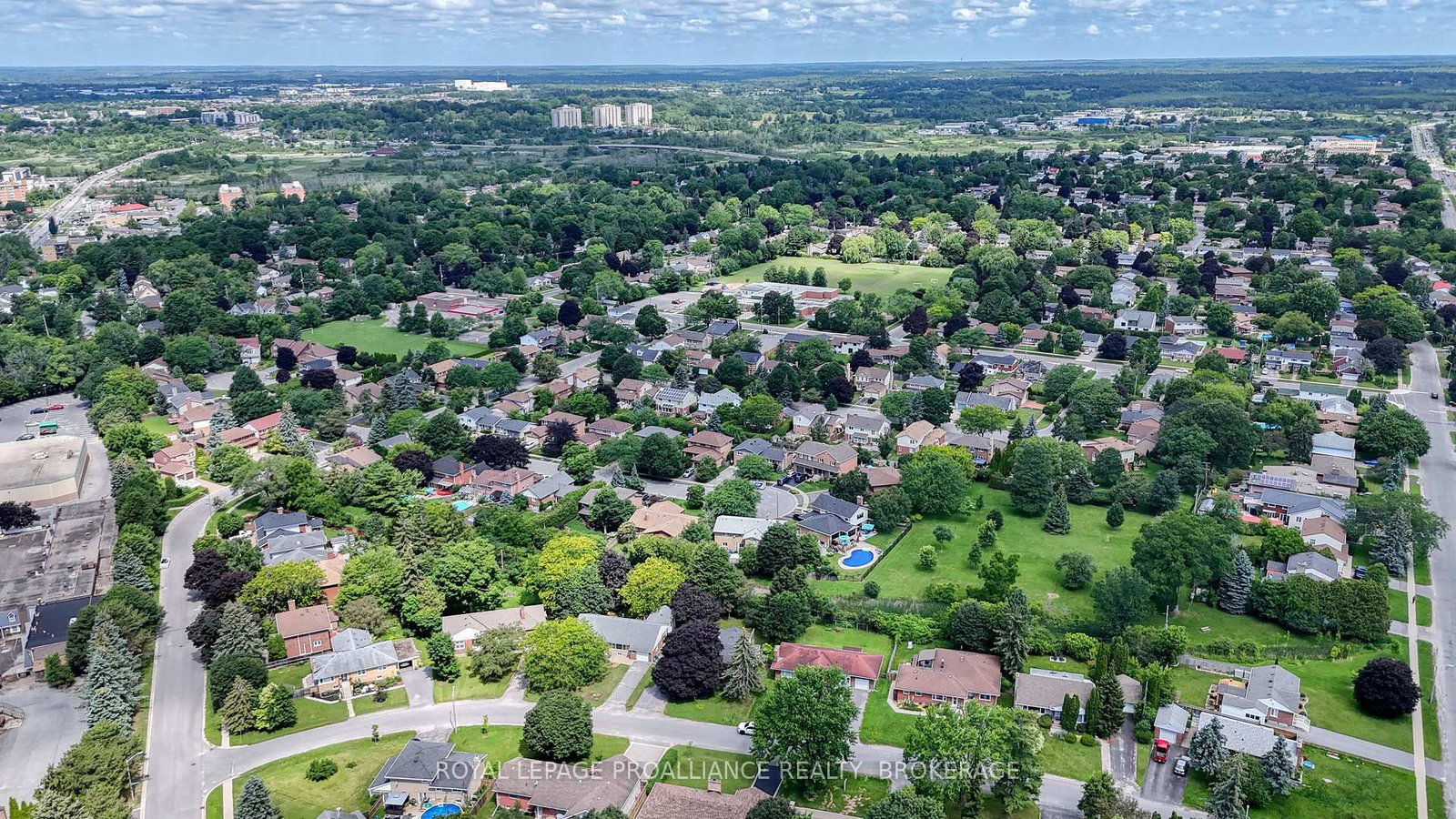 27 Elizabeth Avenue • Kingston, ON photo 40